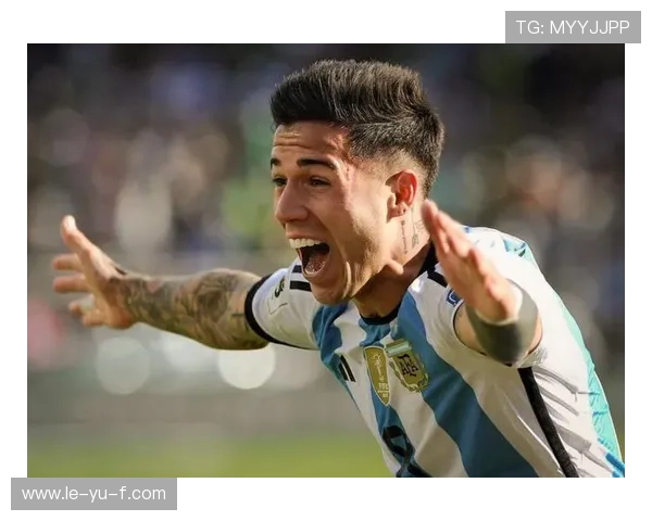 恩佐·费尔南德斯转会风波再起,豪门争夺战升级! 恩佐·费尔南德斯转会风波再起,豪门争夺战升级!